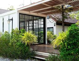 Consider the different possibilities for insulating your shipping container. 8 Factors To Keep In Mind When Insulating A Shipping Container Home Off Grid World