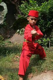 Gadis kecil ini dipaksa untuk melayani nafsu bejat tetangganya | jelang siang. Pendekar Silat Kecil Pencak Silat Anak