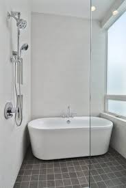Standard bathtubs are 1,500 to 1,650 millimetres long and 750 millimetres wide. Small Bathrooms Australia Whaciendobuenasmigas
