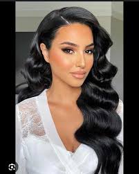 🌸 Hi everyone! I'm Muskaan, a professional hair and makeup artist with  over 5 years of experience, proudly serving Mississauga and the GTA. I  specialize in Soft Glam, Photoshoot and Bridal Makeup,