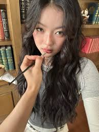 มีใครเห็นอะไรแปลกๆ ใน mv 'HUH?' บ้างอะ หนูว่าหนูเห็น  ไม่เชื่อทุกคนลองไปดูอีกคนละหลายๆ รอบ แล้วมาบอกหนูหน่อยยว่าเห็นมั้ยย 🫢👀  [📹] : https://youtu.be/mTHE8F4o2G0 #Mabelz_PiXXiE #PiXXiE_HUH #PiXXiE #HUH  #HUHchallenge