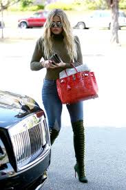 В ответ @kenzkardash @trueskhloe @khloekardashian. Khloe Kardashian Casual Style Khloe Kardashian Style Khloe Kardashian Outfits Kardashian Style