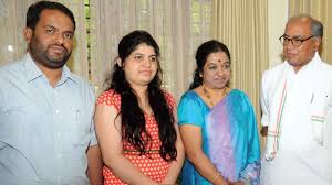 Like with any parent, karnika was the apple. Digvijay Singh Calls On Geetha Mahadevaprasad Star Of Mysore