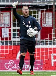Jun 18, 2021 · johan derksen zei dat wesley sneijder het onzin vond en wilfred genee vroeg zich af waar het nu eigenlijk om ging. Derksen Is Hoogst Verbaasd Een Speler Uit De Eredivisie Die Er Zo Uitziet