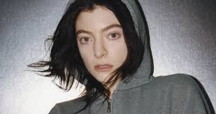 Lorde looks towards first Number 1 album with Virgin