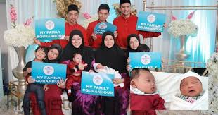 Norman and abby was legally divorced (talak satu) at the gombak timur shariah they have three children together: Bertema Merah Abby Abadi Dan Norman Hakim Bersama Sama Adakan Majlis Cukur Jambul Buat Daiyan Delisha Hijabista