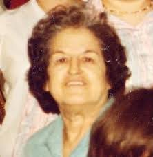 Ellen Choate's Instagram, Twitter & Facebook