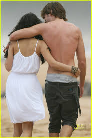 Zac Vanessa S Hawaii Wedding Zac Efron And Vanessa Zac And Vanessa Zac Efron Vanessa Hudgens