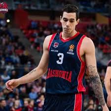 Luca vildoza, the spanish league combo guard, has finally signed his deal with the knicks, a source confirmed. Luca Vildoza Estara Dos Semanas Inactivo Por Lesion Canal Showsport