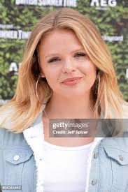 17 Ella Rothwell Photos & High Res Pictures