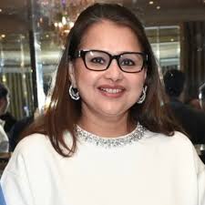 I was lost in this video, watched it more than a couple of times..