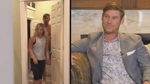 New series southern charm goes behind the walls of charleston, south carolina's most aristocratic families to reveal a world of exclusivity, money and scandal that goes back generations. Southern Charm S Austen Kroll Explains That Threesome Video Exclusive Entertainment Tonight