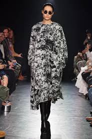 现在,xkdspspk官方免费版30全新功效与用户体验的提升值得下:为何这些照片引发云云关注?