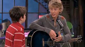 Ifix a pop star is the fourteenth episode of the third season of icarly and the sixty fourth episode overall. Austin Butler Jake Randall Icarly Picture Of Austin Robert Butler In Icarly Episode Ilike