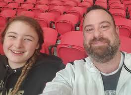 Dean Kennett (@deaken21)