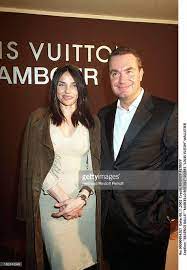 It is claimed that jeff has sexually interfered with fran's eldest daughter, lisa (narelle simpson). Beatrice Dalle