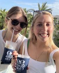 Veronica Yam's Instagram, Twitter & Facebook