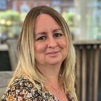 1300+ profils pour “Sally”