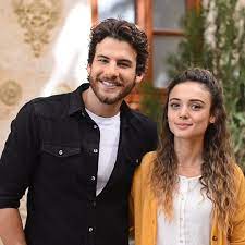 Mustafa mert koç rabia soytürk. Benim Adim Melek Bu Aksamki Etiketimizi Mustafa Mert Koc Ve Rabia Soyturk Acikliyor Facebook
