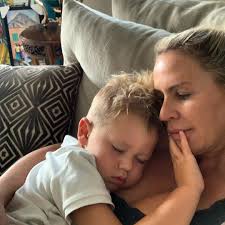 Misty Hammer's Instagram, Twitter & Facebook