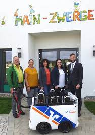 Wir sind mehr als nur eine bank. Raiffeisen Volksbank Bad Staffelstein Eg 5 000 Euro Fur Kinderhaus Main Zwerge