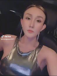 Côn đồ cầm hung khí hủy hoại tài sản công ty vàng tại quận Tân Bình