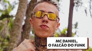 Quem é o segurança do cantor de funk Mc Daniel!👀 #melmaia #funk #mcda☯  Descubra a adrenalina do jogo com a Shining Crown.