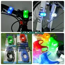 Lampu depan sepeda led usb rechargeble 350lm west bikers l6 t2rp85.000 Jual Lampu Sepeda Silikon Lampu Sepeda Lampu Led Sepeda Lampu Harga Utk 2 Pcs Di Lapak Mza Bike Shop Bukalapak