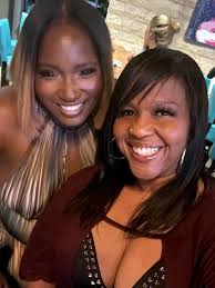 She believes she can fly 🙄🫥😑😑😑😑