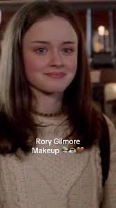 i get comments saying look like her every day… so here u go #rorygilmore  #celebritylookalike #fyp #fypシ゚ #makeup