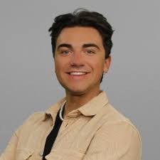 Jessica Grider's Instagram, Twitter & Facebook