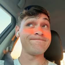 Jeremiah Lawrence (@j1life1chance)