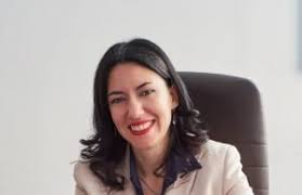 La linea prevalsa finora sembrava aver. Iscrizione Scuola La Ministra Lucia Azzolina Risponde In Diretta Agli Studenti Notizie Scuola