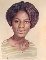 Hi all, I am so sorry to post that Joy Moss, Harley's lower school  librarian from 1969-2015, passed away over the weekend. Mrs. Moss created  Harley's lower school library from her own