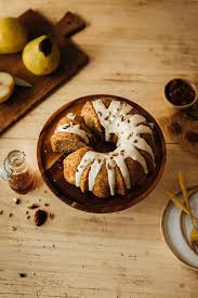 Bundt Cake Poire Vanille Glacage Cremeux Sirop D Erable Lilie Bakery Recette En 2020 Cake Poire Bundt Cake Dessert