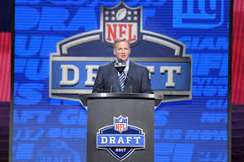 Here is where the teams will be picking in the upcoming draft, as of today. How To Watch Day 2 Of The 2017 Nfl Draft Start Time Tv Coverage Online Streaming Draft Order Inside Nu