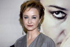 Gabriela muskała tłumaczy, dlaczego szóstka jest serialem prawdziwym oraz jak wpisuje się on w dotychczasową pracę reżyserki kingi dębskiej. To Dla Niej Zbigniew Zamachowski Stracil Glowe Kim Jest Gabriela Muskala Galeria Super Express Wiadomosci Polityka Sport