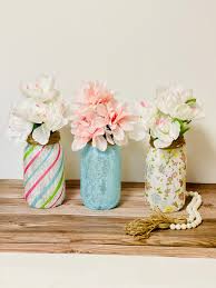 All natural handpicked wood, decorative mason jar with natural rope to secure the jar in place. Easy Diy Mason Jar Vase To Display Flowers Run To Radiance