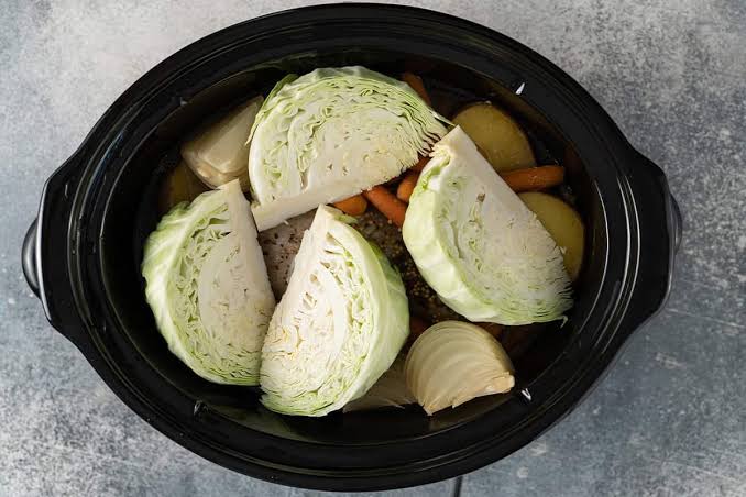 Slow Cooker Corned Beef and Cabbage