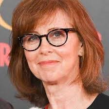 Nicole Grindle's Instagram, Twitter & Facebook