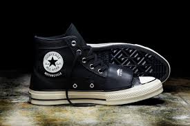 Namun jika ditinjau secara umum, ternyata pada dasarnya zakat hanya terbagi atas dua jenis yakni zakat jenis ini yang akhirnya melahirkan banyak jenis zakat diantaranya : Converse X Neighborhood Chuck Taylor Kasut Mesra Motosikal Dengan Gaya Klasik