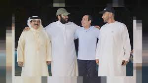 والإنسانية وسمو الشيخ منصور بن زايد آل نهيان نائب رئيس مجلس الوزراء وزير شؤون الرئاسة وسمو الشيخ حامد بن زايد آل نهيان رئيس ديوان ولي عهد أبوظبي وسمو الشيخ عمر. ØµÙˆØ±Ø© ÙˆØ¯ÙŠØ© ØªØ¬Ù…Ø¹ Ø¨Ù† Ø³Ù„Ù…Ø§Ù† ÙˆØ¨Ù† Ø²Ø§ÙŠØ¯ ÙˆØ¨Ù† Ø¹ÙŠØ³Ù‰ ÙÙŠ Ø¶ÙŠØ§ÙØ© Ø§Ù„Ø³ÙŠØ³ÙŠ Euronews