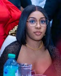 Make una just dey save money wey una go spray me. I fit marry this weekend  🥱, allegedly 😁.