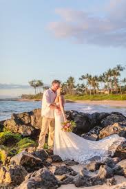 Destination Weddings A Beautiful Maui Beach Wedding Maui Beach Wedding Maui Beach Beach Wedding