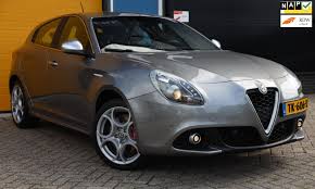 Image result for Grigio Magnesio 2012 Giulietta