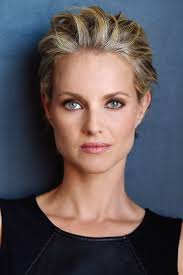 Bio — Christine Scott Bennett