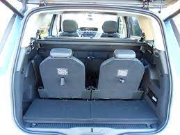 En 2014, le 1.6 vti 120 bvm5 est remplacé par un moteur de 1,2 l, le puretech 130, équipé de la bvm6. Essai Video Citroen Grand C4 Picasso Chapeau L Artiste