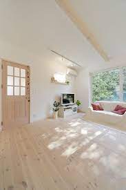 無垢のパイン材の床 模様替え 床材 無垢 住宅