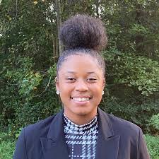 Alex Seidnitzer's Instagram, Twitter & Facebook