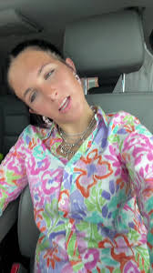 Stylish Western Outfits for Black-Haired Moms